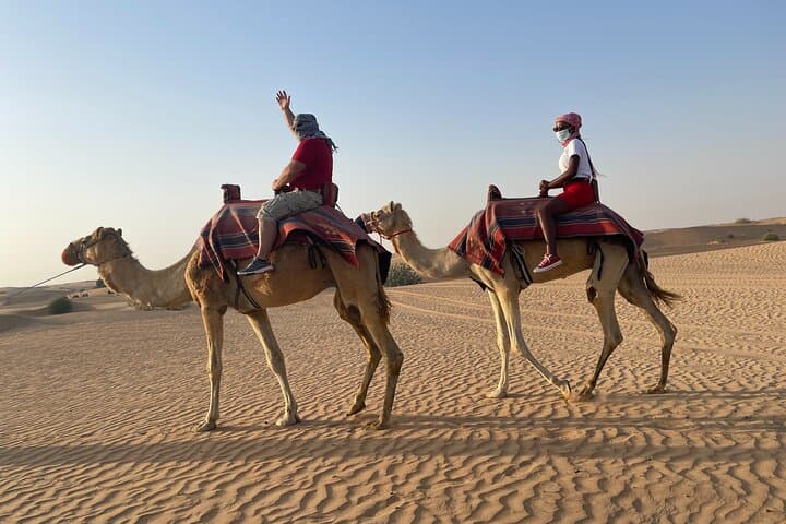 Red Dune Desert Family Experience — Smooth 4WD & Sandboarding near Dubai photo 4