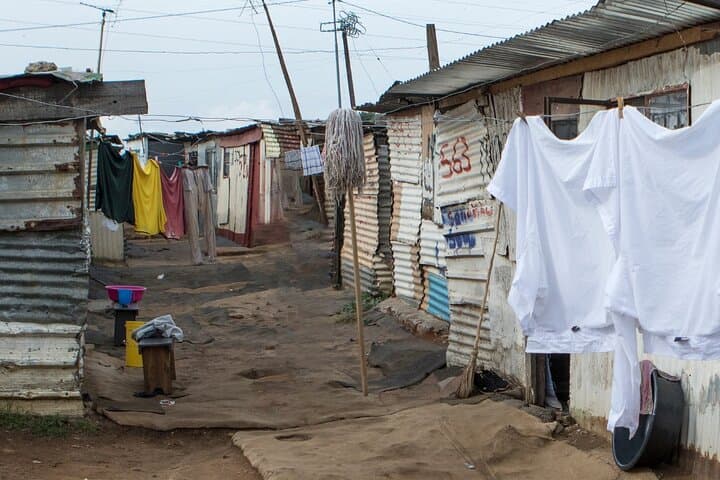 Mafalala Walking Private Tour Maputo — Community Cultural Walk and Museum Visit photo 4