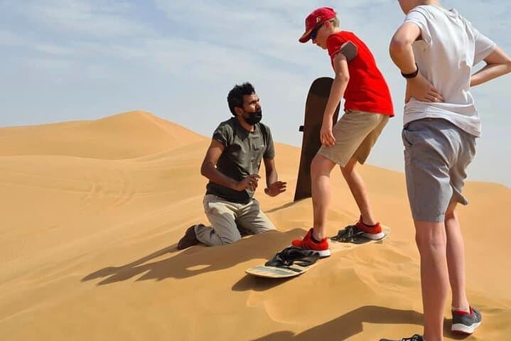 Red Dune Desert Family Experience — Smooth 4WD & Sandboarding near Dubai photo 5