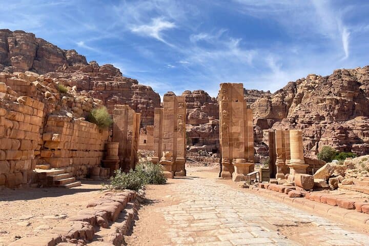 Petra Day Trip from Tel Aviv: Fly to Eilat, Cross the Border and Explore the Treasury photo 3