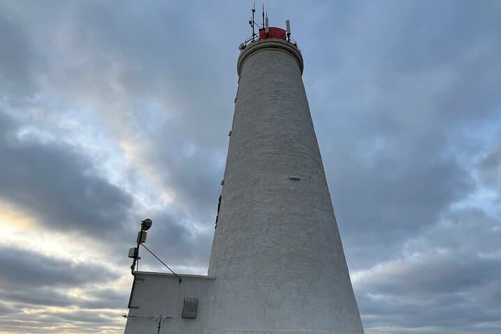 Private Reykjanes Peninsula Guided Tour — Geothermal Fields, Fissures & Blue Lagoon Option photo 3