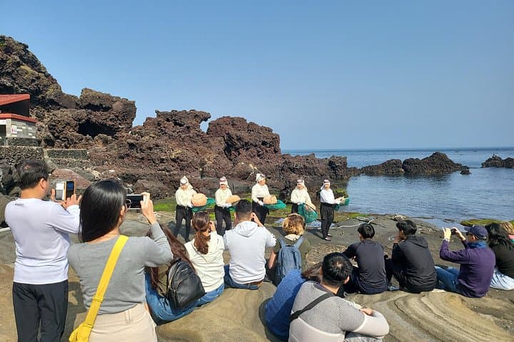 Private 2-Day Jeju Island Tour — Ilchulbong, Seongeup & Coastal Waterfalls photo 4