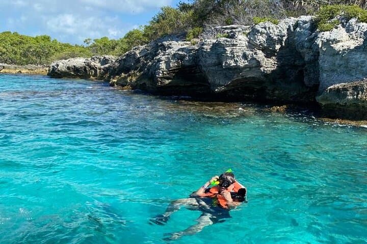 Isla Mujeres Snorkeling & MUSA Underwater Museum Tour — Reef, Sculptures & Beach Club photo 4