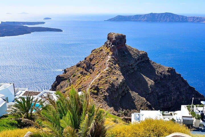 Santorini Private Full-Day: Oia, Akrotiri & Red Beach photo 5