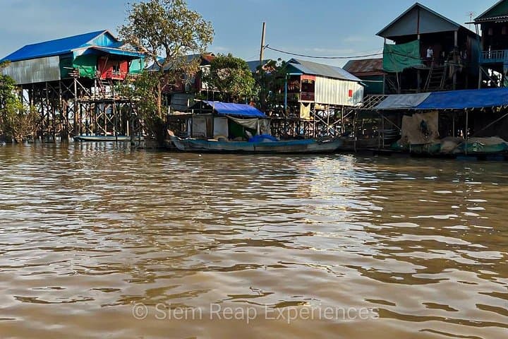 Sunset at Kompong Phluk: Half-Day Tonlé Sap Floating Village Boat Tour photo 4