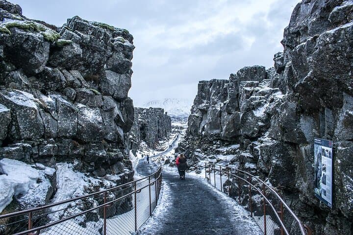Private Golden Circle Tour from Reykjavik — Thingvellir, Geysir & Gullfoss in One Day photo 5