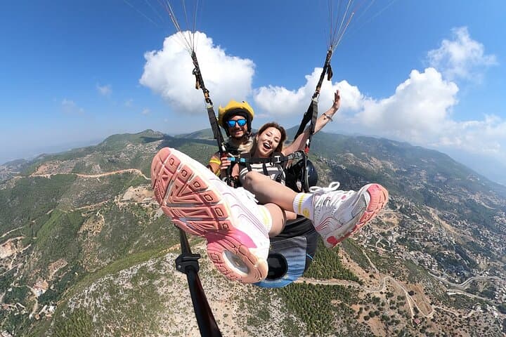 Tandem Paragliding in Alanya: Launch from 700m to Cleopatra Beach photo 5