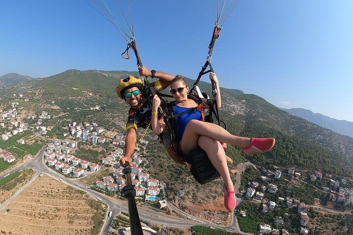 Tandem Paragliding in Alanya: Launch from 700m to Cleopatra Beach photo 3