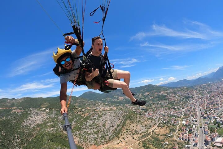 Tandem Paragliding in Alanya: Launch from 700m to Cleopatra Beach photo 4
