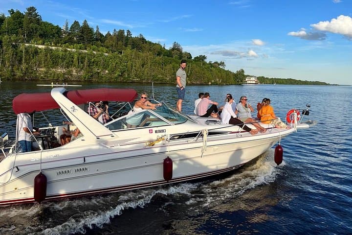 Sunset Yacht Tour on the Ottawa River: 1-Hour Public Cruise photo 2