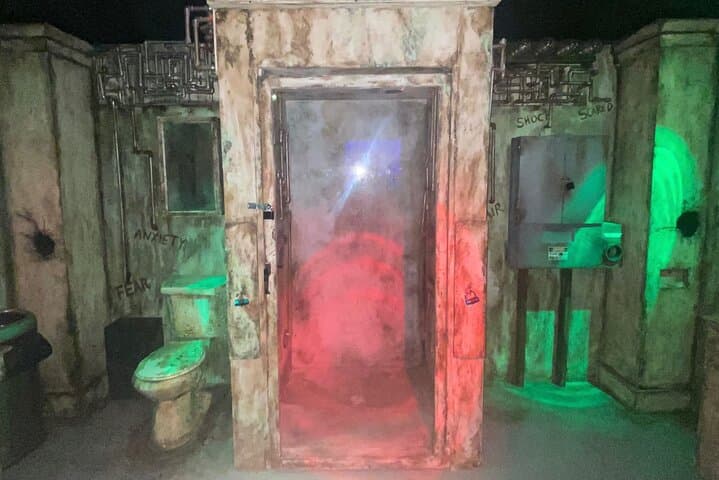 Breaking Point Escape Room San Antonio — High-Stakes Live Puzzle Experience photo 3