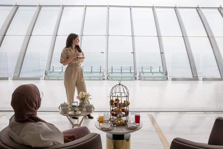 Coffee with a 360° View: The View at The Palm (Level 52), Dubai