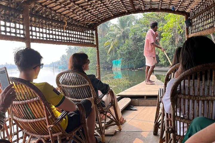 Kochi Backwater Country-Boat Cruise & Fort Kochi Sightseeing — Vaikom Village Experience photo 2