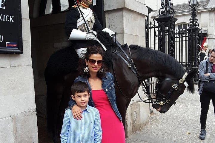 London Highlights Family Walking Tour: Westminster to St. Paul's with Kids photo 3