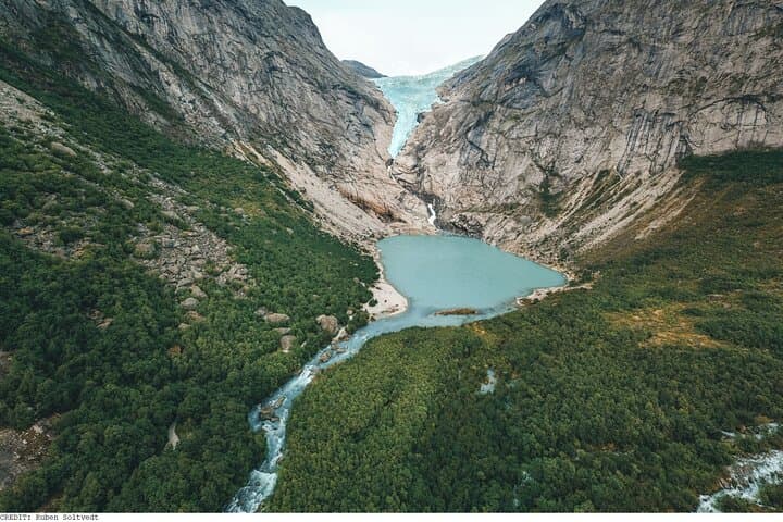 Olden to Briksdal Glacier: 4-Hour Hike Through Olden Valley