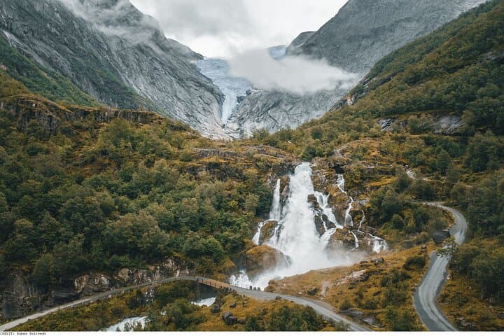 Olden to Briksdal Glacier: 4-Hour Hike Through Olden Valley photo 3