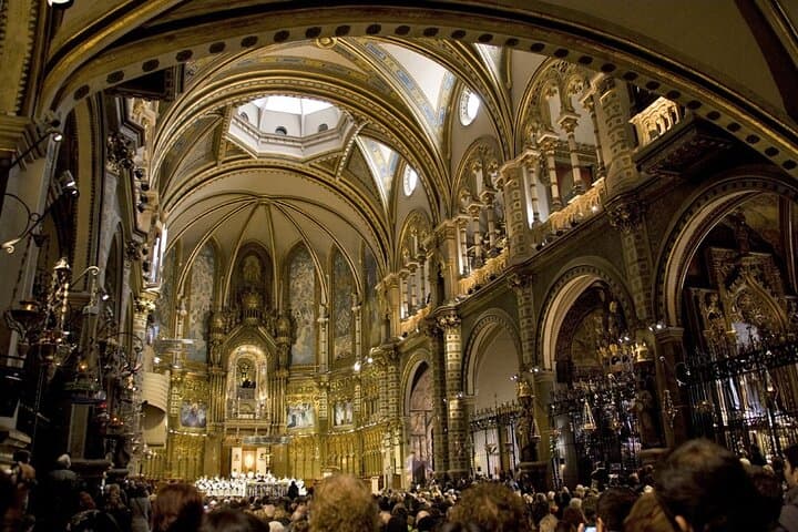 Montserrat Day Tour: Rack Railway, Abbey & Escolania Choir Experience photo 4