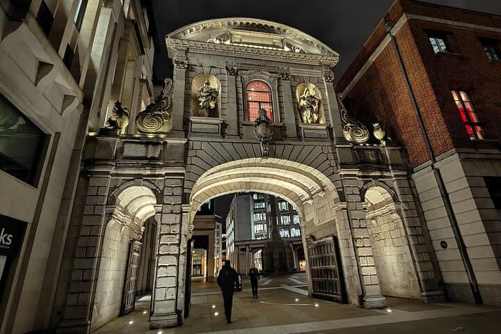 Powerhouse London Private Walking Tour — From Londinium to Modern Power photo 6