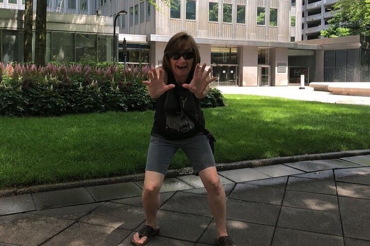 Royal Scavenger Hunt in Davie — Wacky Walks App Adventure photo 6