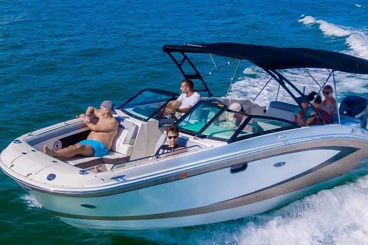 Private Boat Rental Miami Beach — 29-Foot Searay on Biscayne Bay photo 5