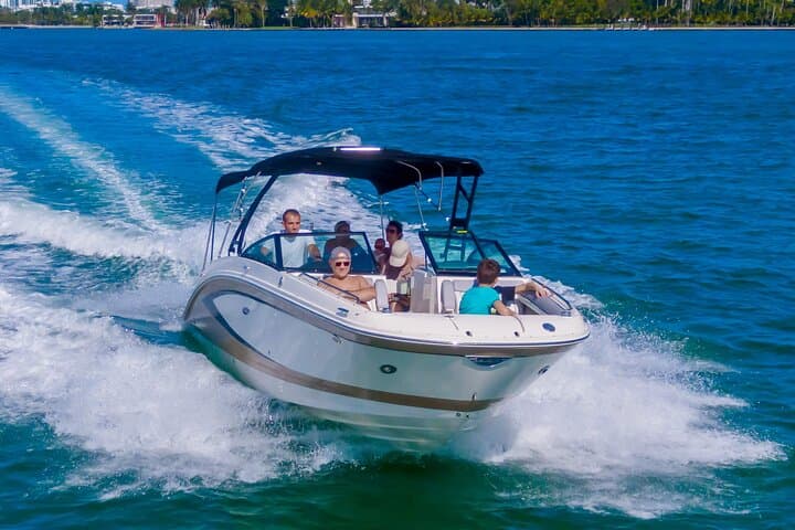 Private Boat Rental Miami Beach — 29-Foot Searay on Biscayne Bay photo 6