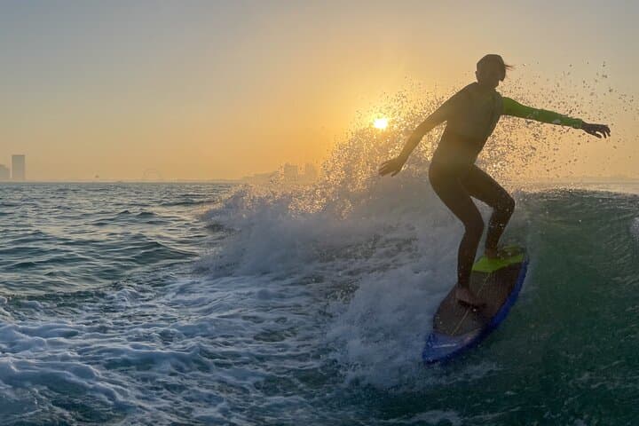 Private Wakesurfing and Wakeboarding Along Doha's Skyline photo 4