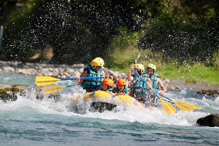 Half-Day Rafting on the Gave de Pau: Family-Friendly Whitewater in the Argelès-Gazost Valley