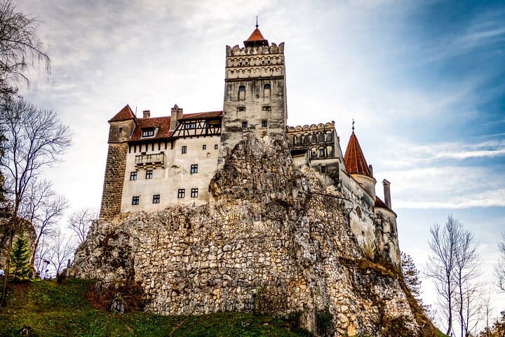 Bran Castle & Libearty Bear Sanctuary Day Tour from Bucharest photo 3