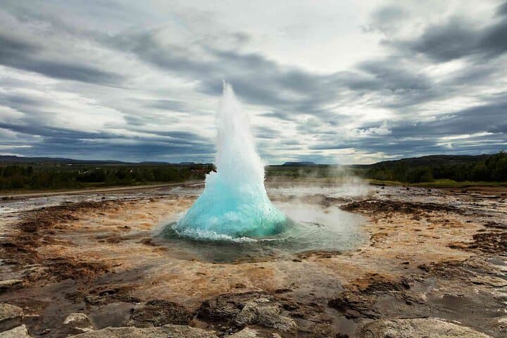 Golden Circle & Fridheimar Experience: Private Tour to Thingvellir, Geysir, Gullfoss & Kerid photo 6