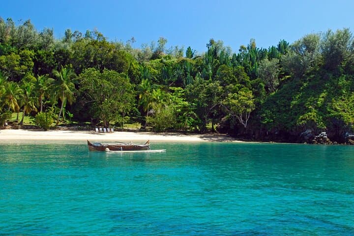 Exploring Nosy Sakatia: Snorkel Turtles, Natural Pools & Vanilla Trails photo 4