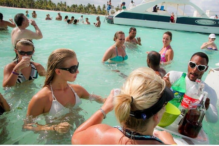 Punta Cana Party Catamaran: Half-Day Snorkel, Natural Pool & Open Bar photo 6