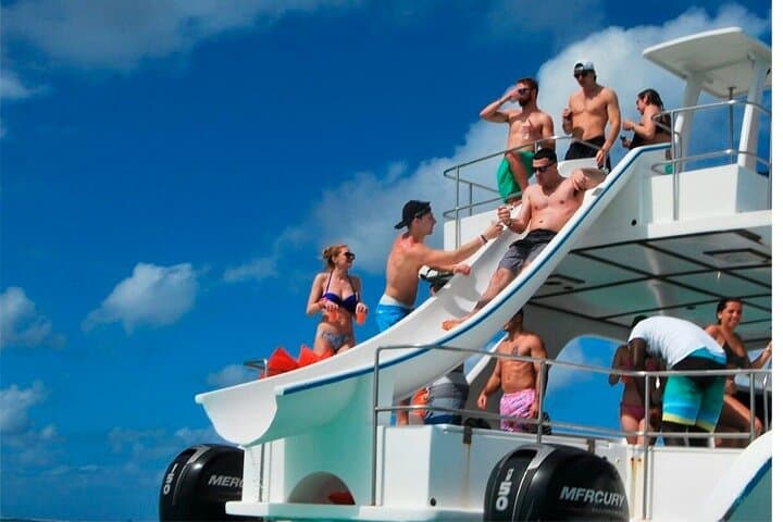 Punta Cana Party Catamaran: Half-Day Snorkel, Natural Pool & Open Bar photo 4