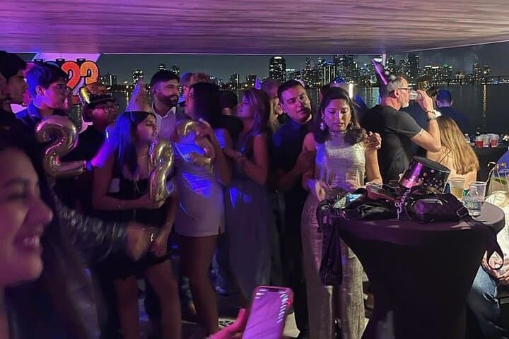 Spring Break Boat Party on Biscayne Bay: Miami Night Cruise with Open Bar photo 5