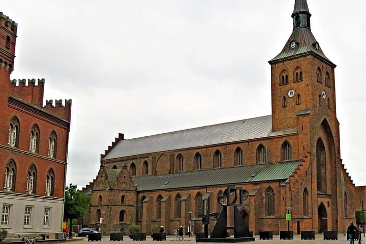 Private Transfer from Copenhagen to Ribe with 2-Hour Stop at Egeskov Castle photo 5