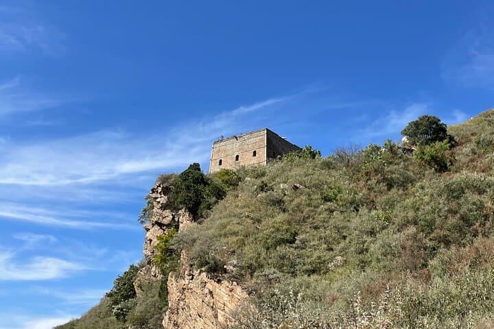 Lupiguan Great Wall Private Trek — Hike Above Miyun Reservoir photo 4
