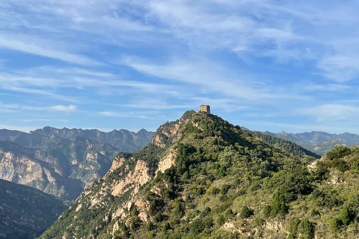 Lupiguan Great Wall Private Trek — Hike Above Miyun Reservoir photo 6