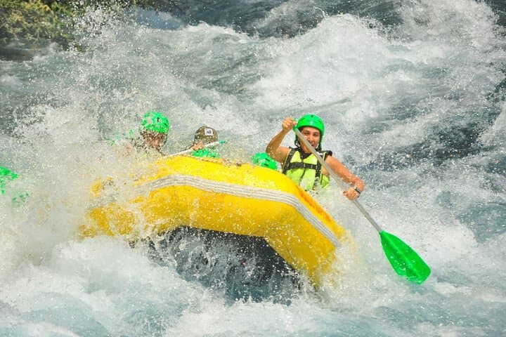 Koprulu Canyon Rafting: 14 km, 10 Rapids and Riverside Lunch in Antalya