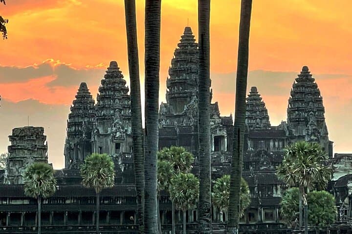 Sunrise at Angkor Wat & Banteay Srei: Private Full-Day Temple Tour from Siem Reap photo 5