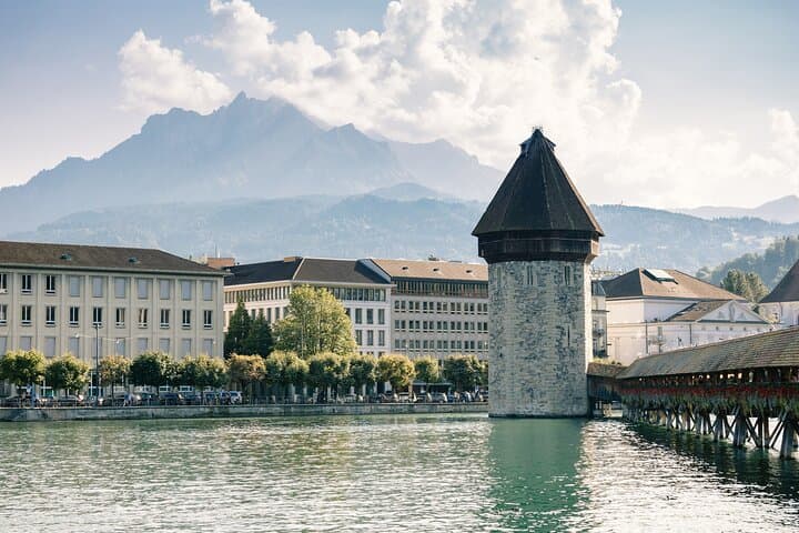 Lucerne Art & Culture Walking Tour with a Local Guide