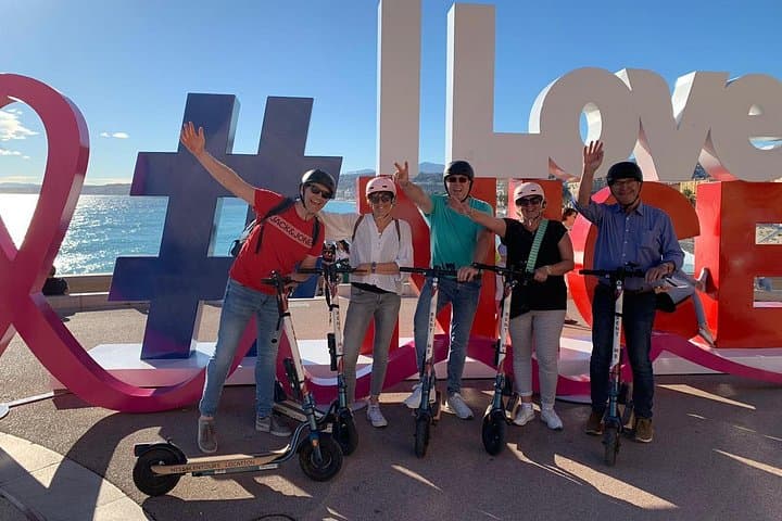 Electric Scooter Tour in Nice: Promenade des Anglais & Castle Hill