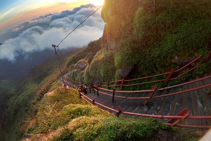 Full Moon Pilgrimage to Adam’s Peak (Sri Pada): Night Hike to Sunrise photo 6