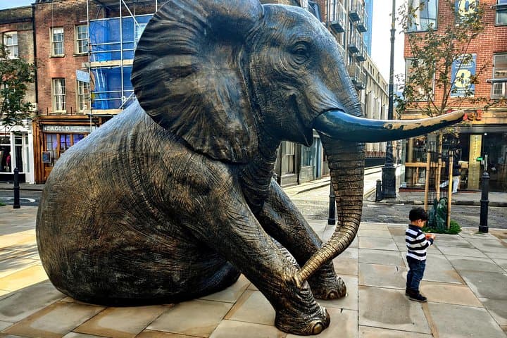 Take Your Time Private London Walking Tour — Custom Full-Day Walks Along the Thames and Beyond photo 1