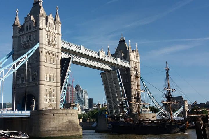Take Your Time Private London Walking Tour — Custom Full-Day Walks Along the Thames and Beyond photo 2