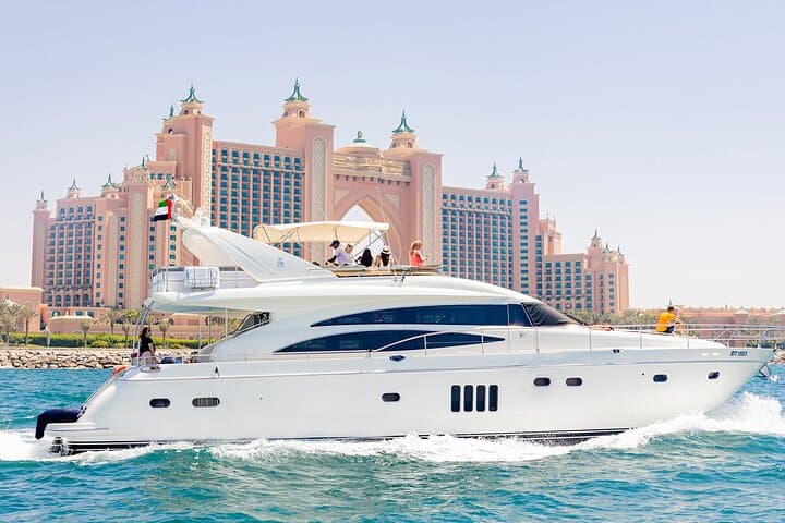 Dubai Luxury Yacht Cruise with Live BBQ & Drinks from Dubai Harbour