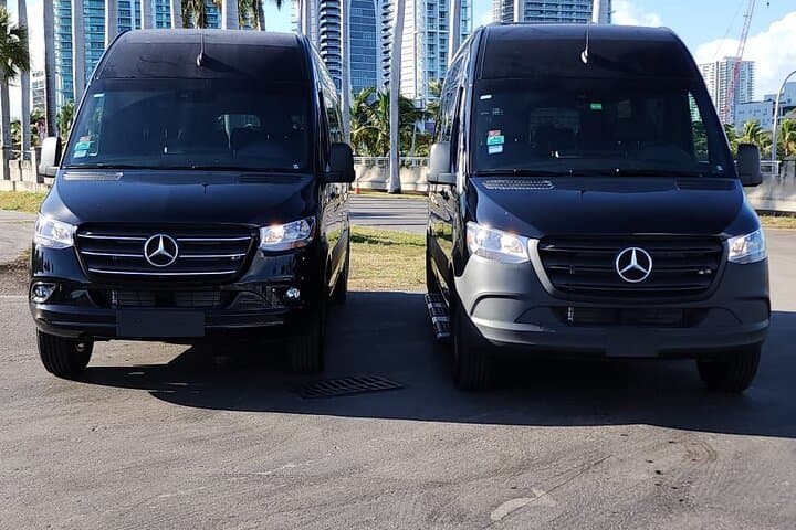 Miami Private & Group Airport Transfers: Door-to-Door Shuttles with AC photo 5