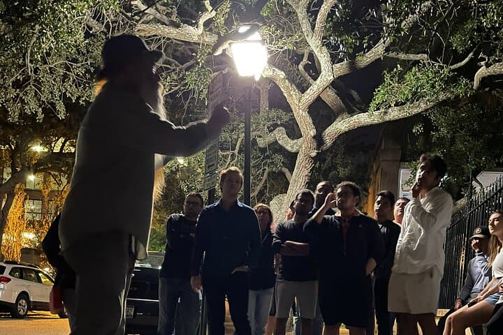 Charleston After Dark: Guided Walking Ghost Tour Through the Historic District