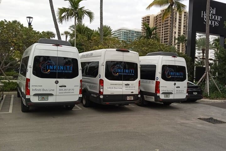 Miami Private & Group Airport Transfers: Door-to-Door Shuttles with AC photo 6