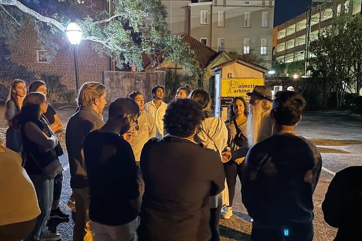 Charleston After Dark: Guided Walking Ghost Tour Through the Historic District photo 5