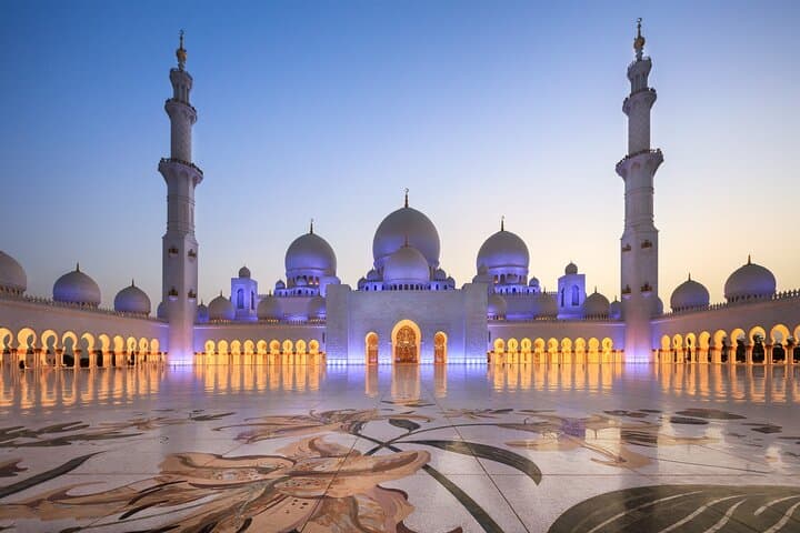 Abu Dhabi City Tour from Dubai: Sheikh Zayed, Corniche & Yas Island Day Trip