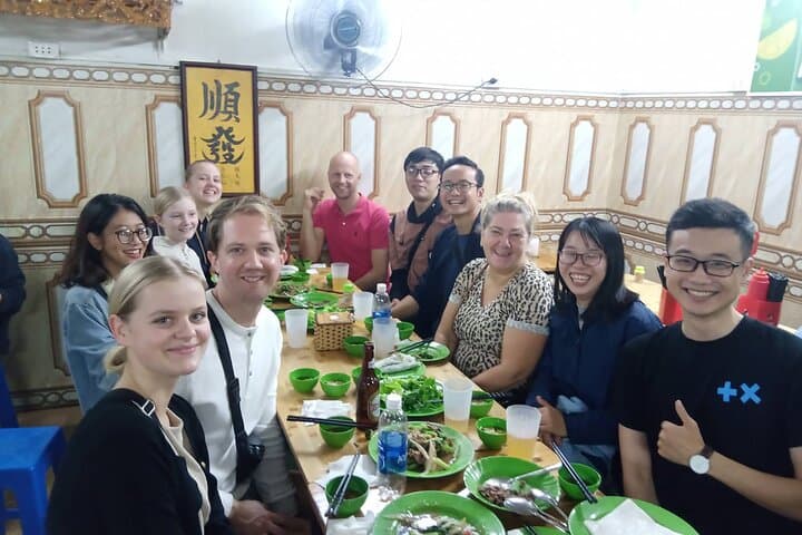 Hanoi Cultural Night: Train Street, Long Bien Bridge & Tran Quoc Pagoda Tour